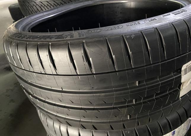 Michelin Pilot Sport 4 S 235/35 R20