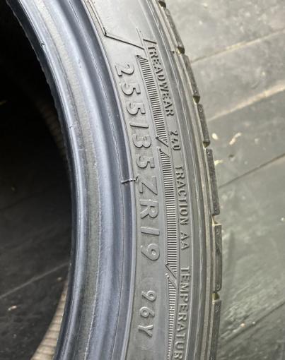 Bridgestone Potenza S001 255/35 R19