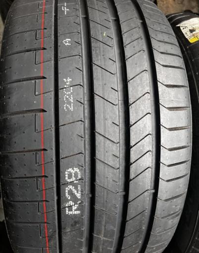 Pirelli P Zero PZ4 275/35 R20 и 285/35 R20