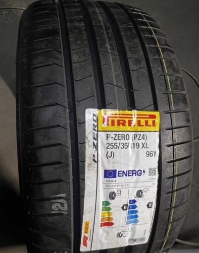 Pirelli P Zero PZ4 255/35 R19