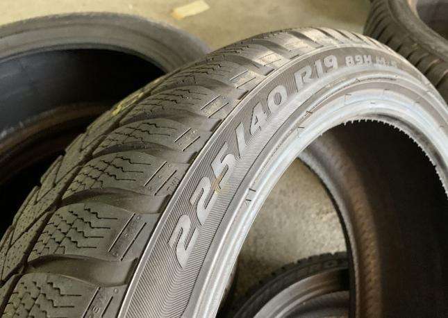 Pirelli Winter Sottozero 3 225/40 R19 и 255/35 R19