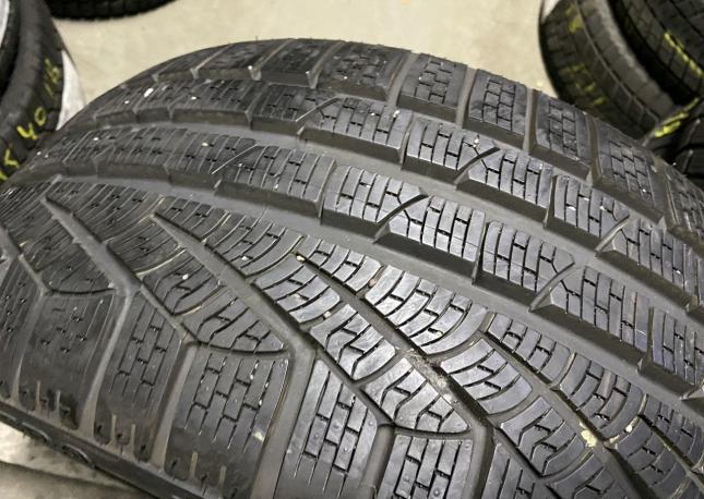 Pirelli Winter Sottozero 240 Serie II 235/40 R18 91V