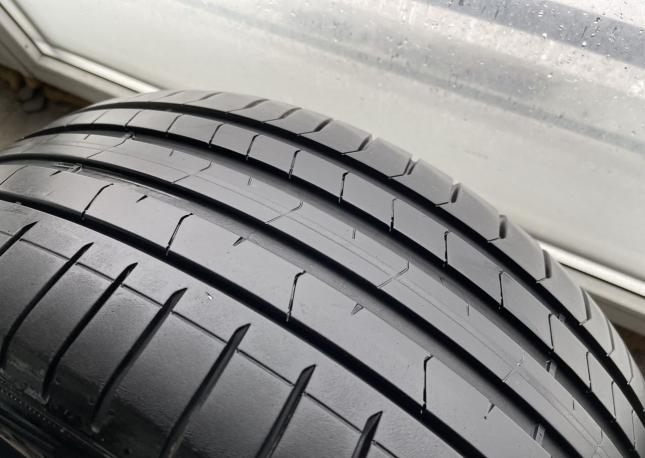 Pirelli P Zero Corsa 245/40 R19