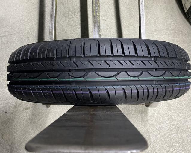 Tyfoon Connexion 2 145/70 R13