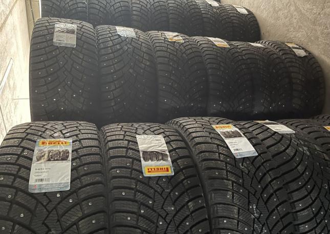 Pirelli Ice Zero 2 285/40 R21