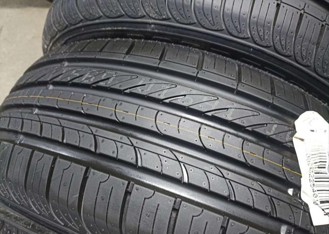 Roadstone N&#39;Blue HD Plus 205/60 R16 92V