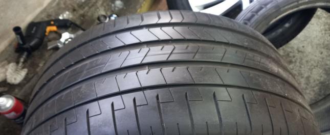 Pirelli P Zero PZ4 285/40 R19 107Y