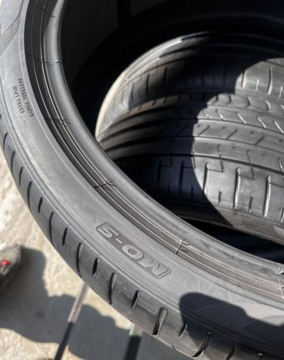 Pirelli P Zero PZ4 255/35 R21 и 285/30 R21