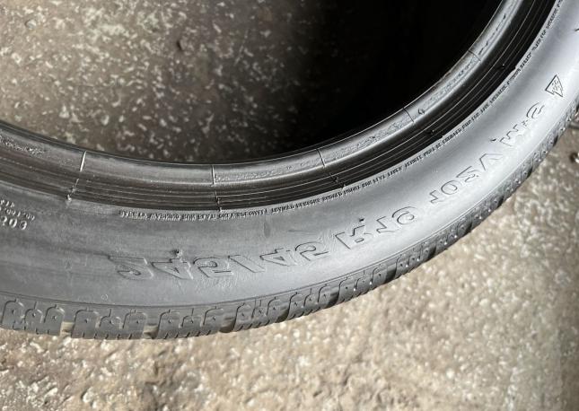 Pirelli Winter Sottozero II 275/40 R19