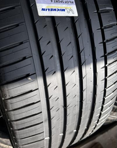 Michelin Pilot Sport 4 S 295/40 R22