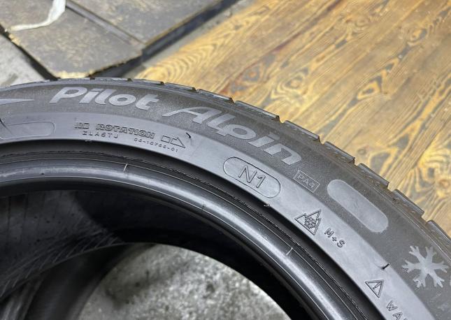 Michelin Alpin A4 255/45 R19 100V