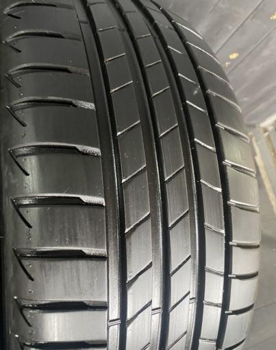 Bridgestone Turanza T005 225/40 R19