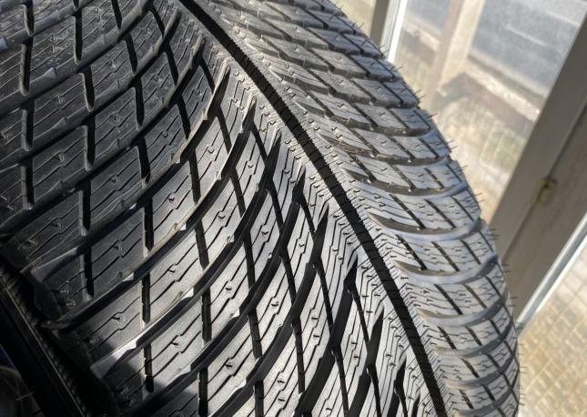 Michelin Pilot Alpin 5 285/40 R21 110V