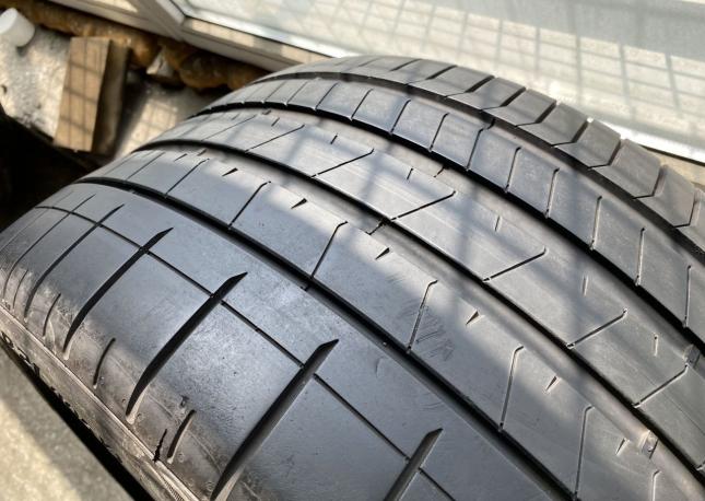 Pirelli P Zero PZ4 315/30 R21 105Y