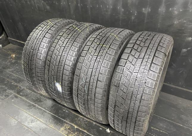 Yokohama Ice Guard IG60 215/55 R17 94Q