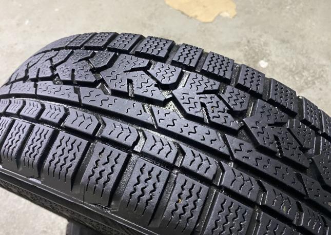 Kumho I&#39;Zen RV KC15 215/60 R17 96H