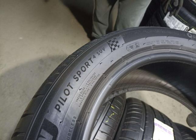 Michelin Pilot Sport 4 SUV 245/50 R20 102V