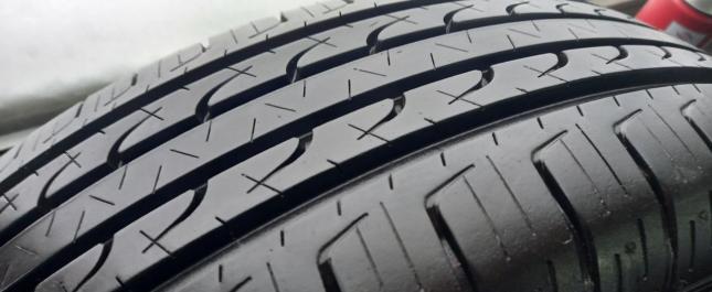Goodyear EfficientGrip 215/65 R16 98H