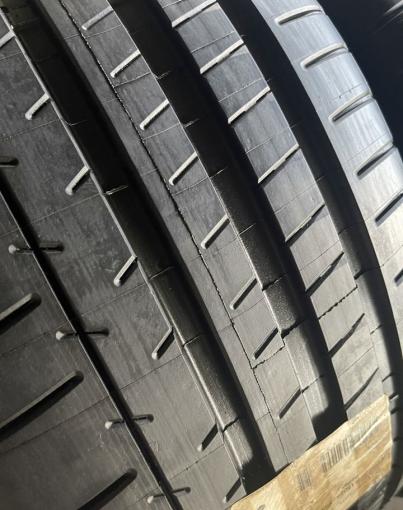 Michelin Pilot Super Sport 255/35 R21 98Y