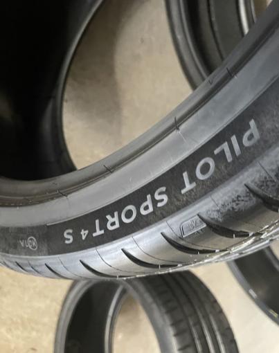 Michelin Pilot Sport 4 S 255/35 R21 и 275/35 R21 Y