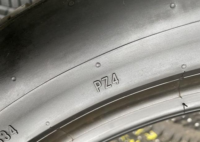 Pirelli P Zero PZ4 235/50 R20 104Y