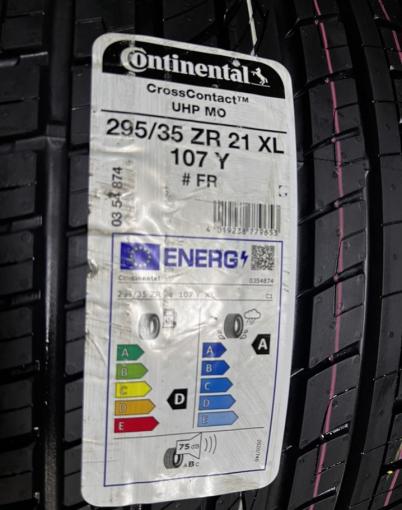 Continental ContiCrossContact UHP 295/35 R21