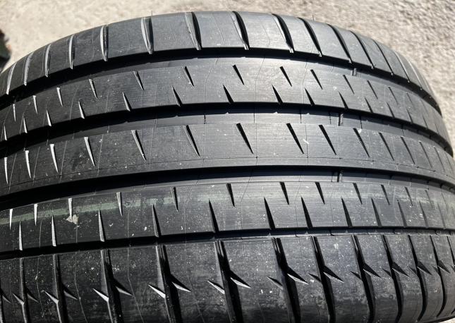 Michelin Pilot Sport 4 S 285/35 R21