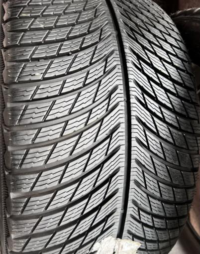 Michelin Pilot Alpin 5 SUV 295/35 R21