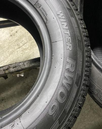 Hankook Winter RW06 215/70 R15C