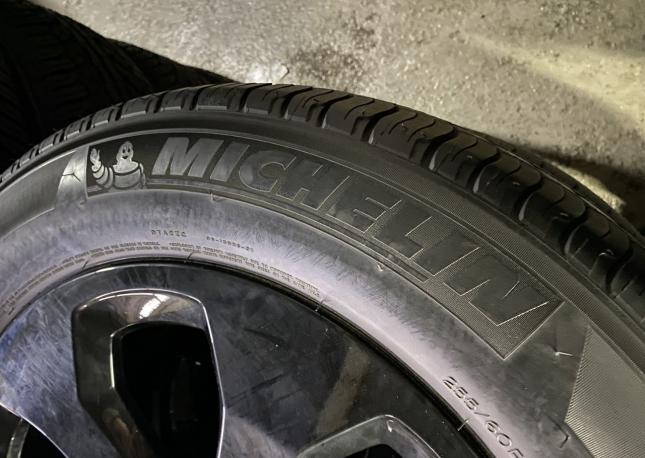 Michelin Latitude Tour HP 255/60 R20 113V