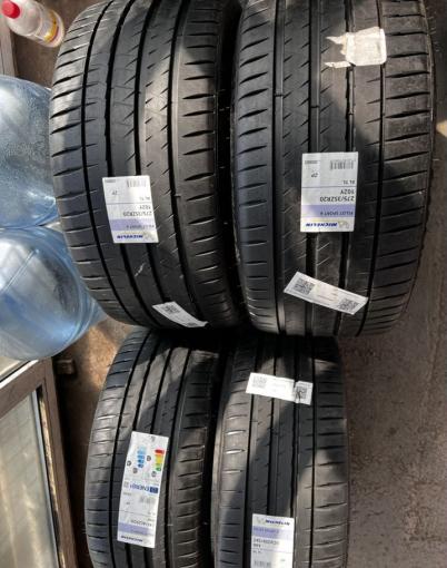 Michelin Pilot Sport 4 S 245/40 R20 и 275/35 R20