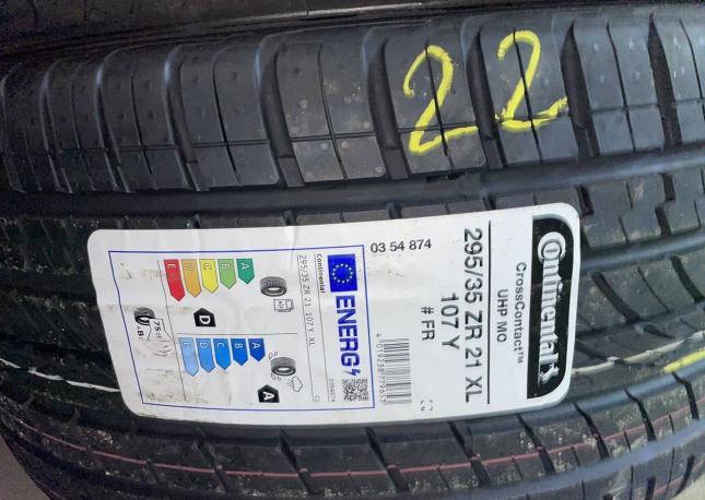 Continental ContiCrossContact UHP 295/35 R21 107Y