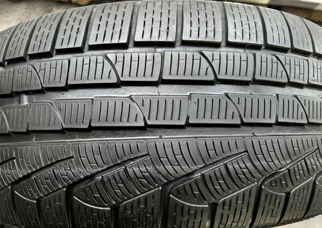 Pirelli Winter Sottozero II 245/45 R19