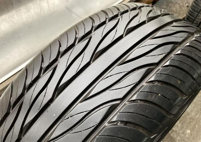 Maxxis M35 Victra Asymmet 255/55 R20 110W