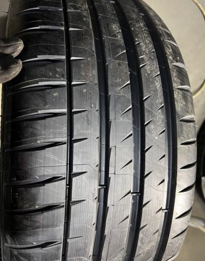 Michelin Pilot Sport 4 S 235/35 R20