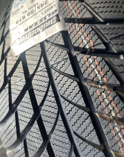 Bridgestone Blizzak LM-001 Evo 245/50 R19 105V