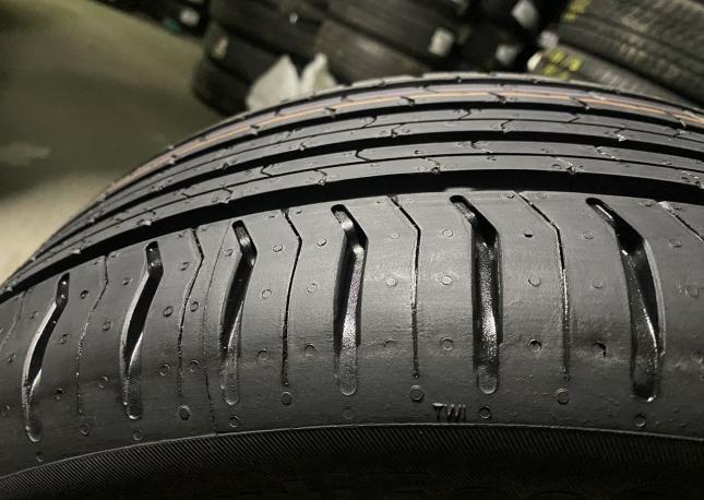 Continental ContiEcoContact 5 225/55 R17