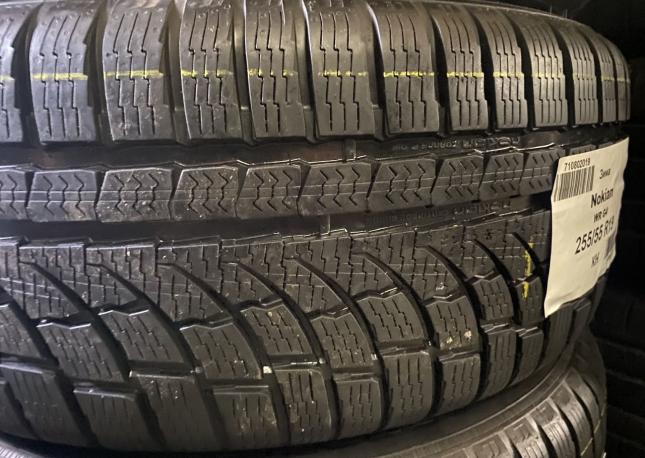 Nokian Tyres WR A4 255/55 R19 111V