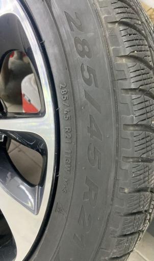 Pirelli Scorpion Winter 285/45 R21