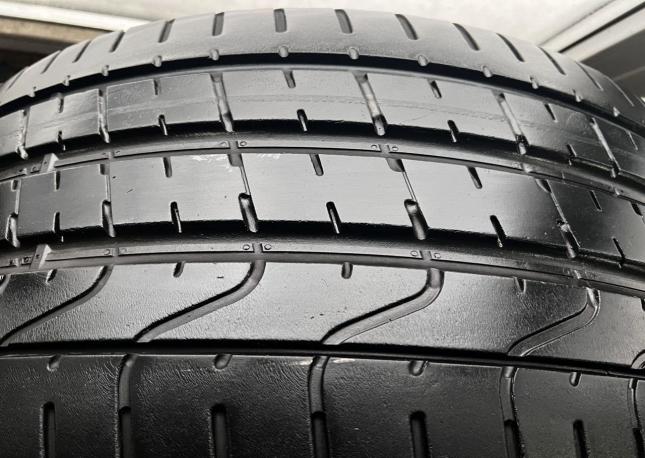 Pirelli P Zero 275/40 R22