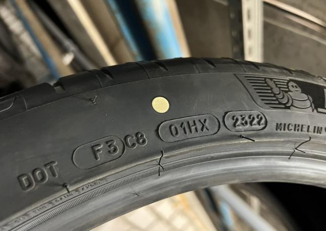 Michelin Pilot Sport 4 S 315/30 R21 и 275/35 R21