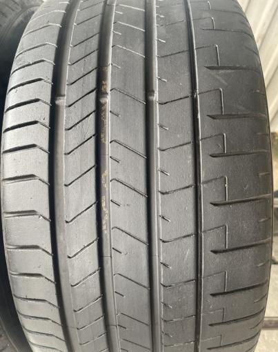 Pirelli P Zero PZ4 295/35 R21 107Y