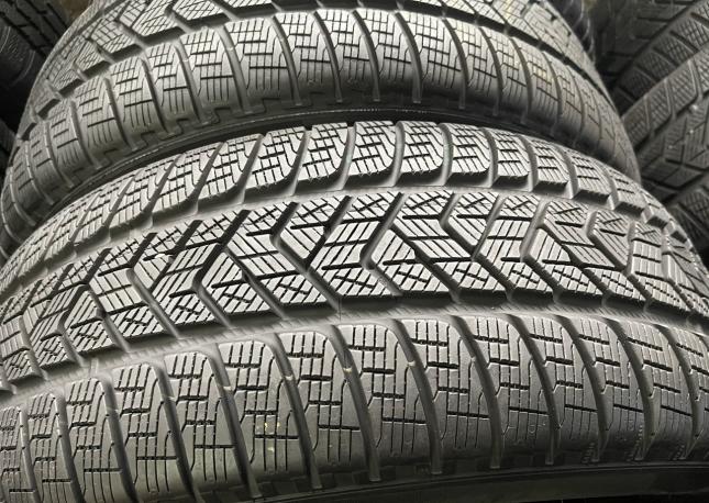 Pirelli Scorpion Winter RFT 235/55 R19 H