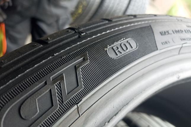 Dunlop SP Sport Maxx TT DSST 275/35 R21