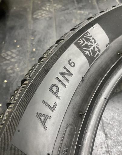 Michelin Alpin 6 215/55 R17