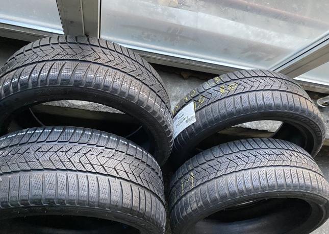 Pirelli Winter Sottozero 3 275/35 R19 и 245/40 R19 98V