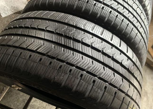 Vredestein Quatrac 255/45 R20