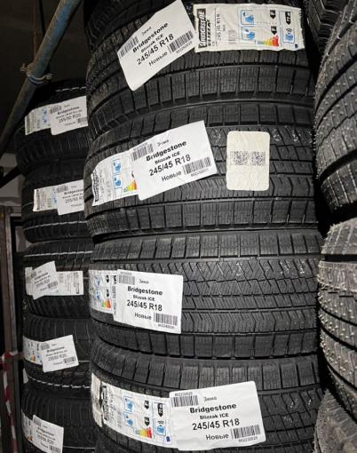 Bridgestone Blizzak Ice 245/45 R18