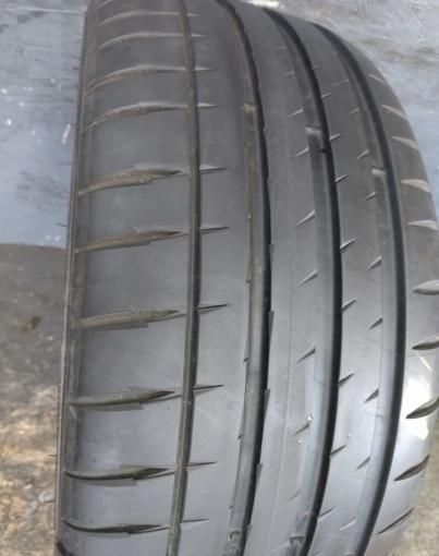 Michelin Pilot Sport 4 S 235/40 R19 96Y