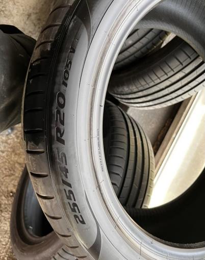 Pirelli P Zero PZ4 255/45 R20